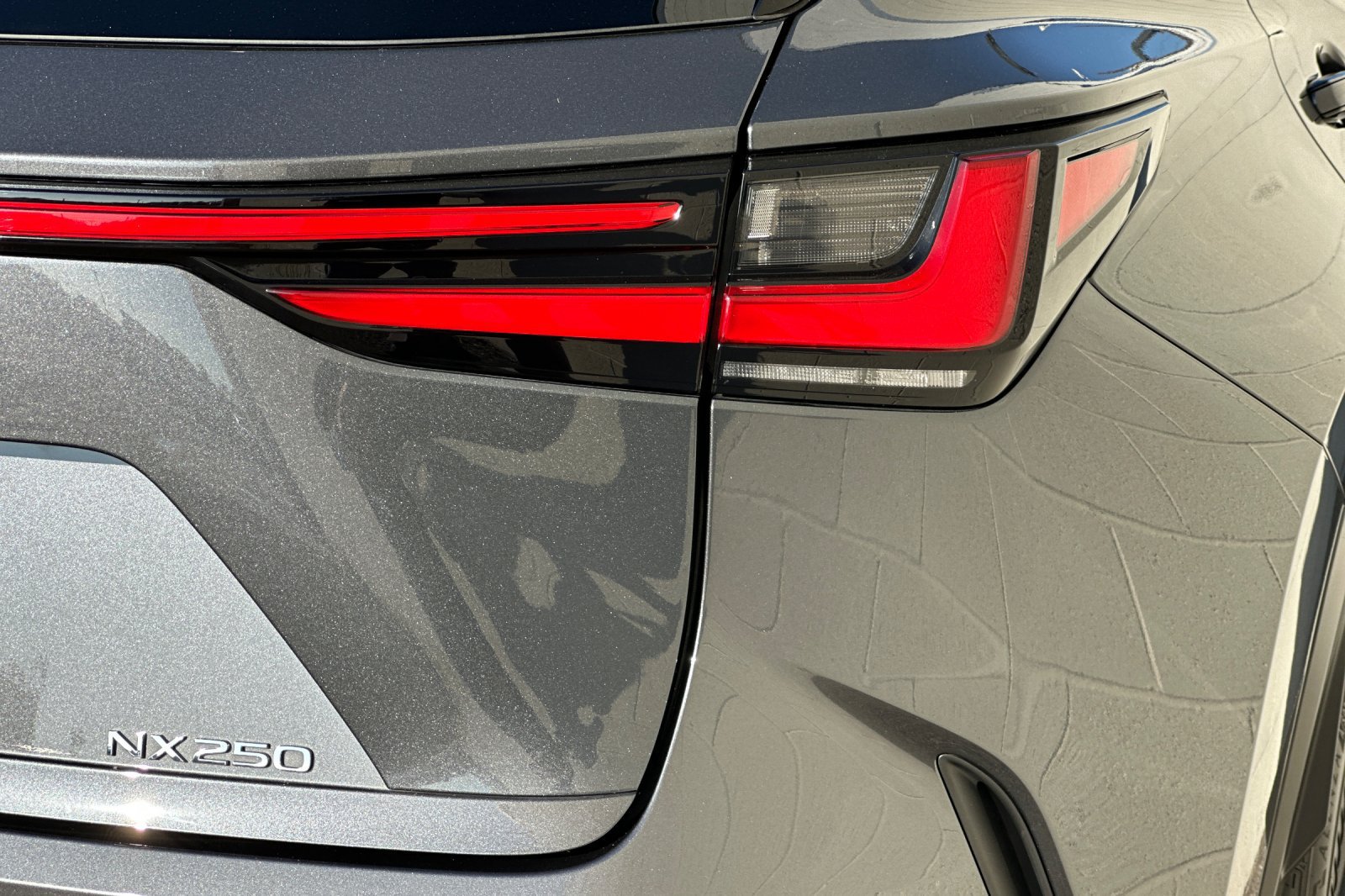 Used 2025 Lexus NX 250 FWD image 37