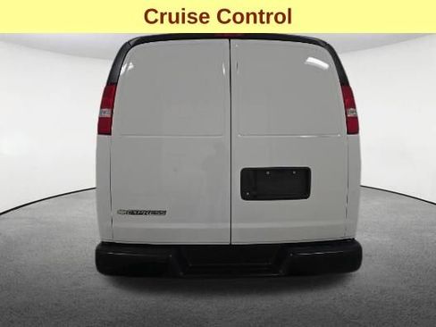 Used 2025 Chevrolet Express 3500 Extended w/ Driver Convenience Package image 7