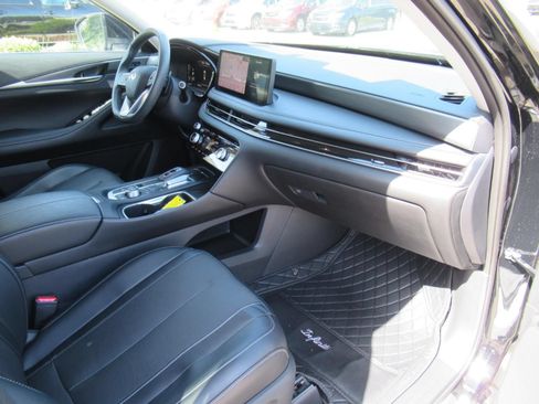 Used 2023 INFINITI QX60 Luxe FWD image 11