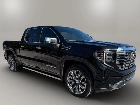 Used 2023 GMC Sierra 1500 Denali w/ Denali Reserve Package AWD/4WD image 7