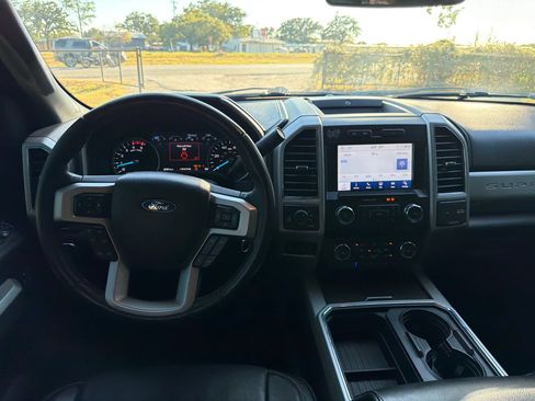 Used 2021 Ford F250 Lariat AWD/4WD image 10