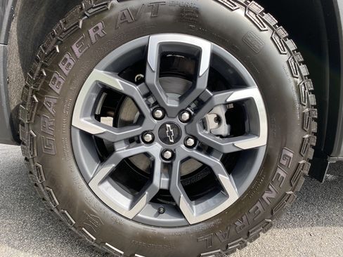 Used 2026 Chevrolet Equinox ACTIV w/ Safety and Technology Package FWD image 44