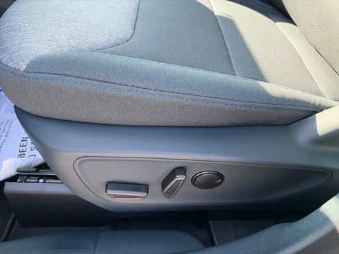 New 2026 Ford Maverick XLT w/ XLT Luxury Package FWD image 17