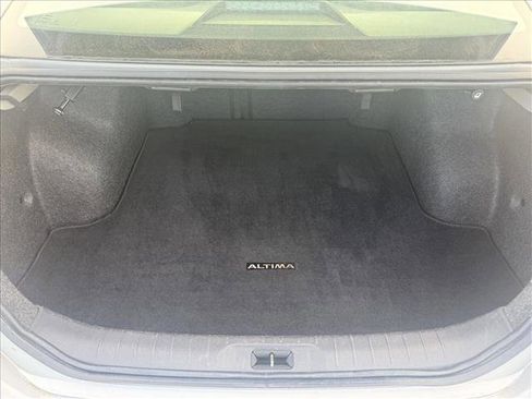 Used 2023 Nissan Altima 2.5 SV image 7