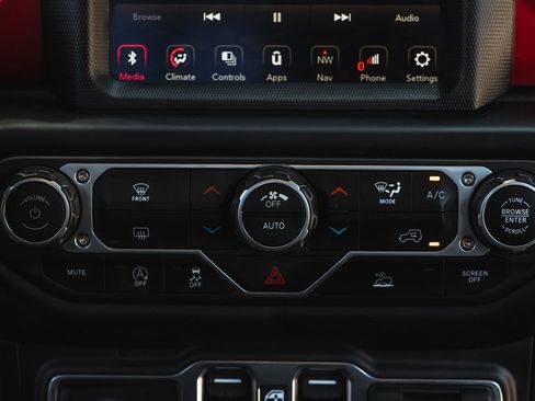 Used 2023 Jeep Gladiator Rubicon image 30