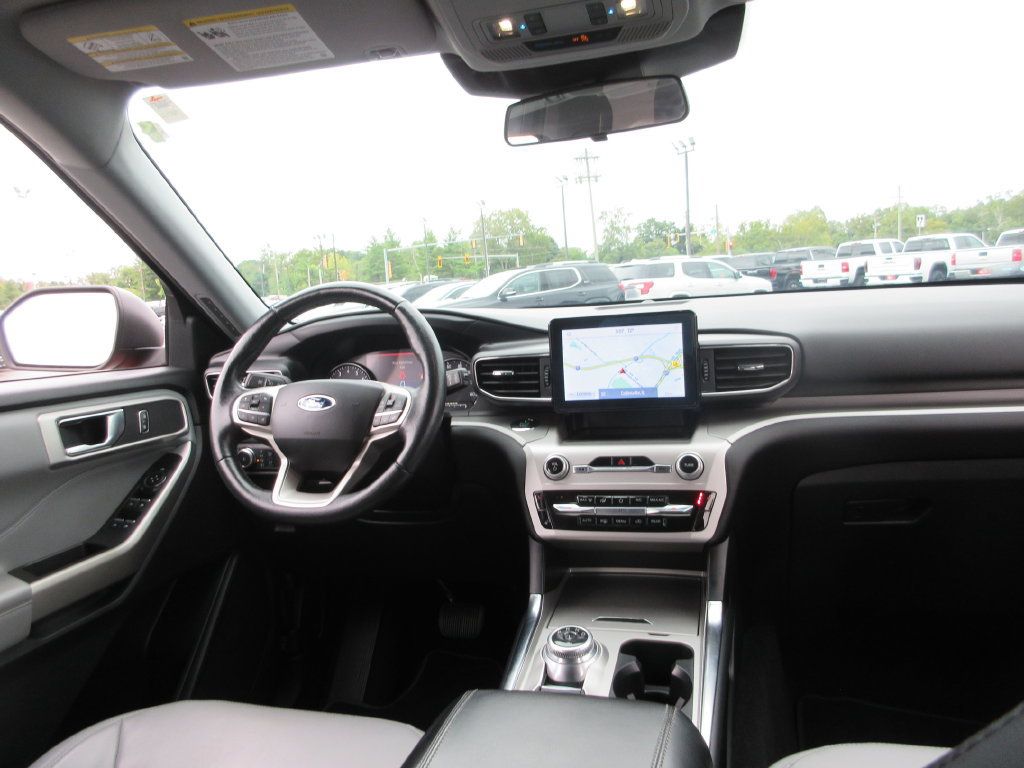 Used 2021 Ford Explorer XLT w/ Equipment Group 202A AWD/4WD image 25