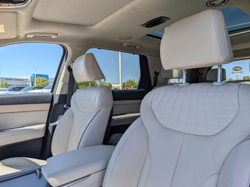 Used 2024 Hyundai Palisade Limited AWD/4WD image 26
