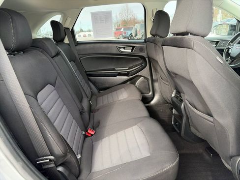 Used 2023 Ford Edge SE w/ Black Appearance Package image 31