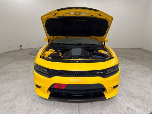 Used 2017 Dodge Charger R/T image 9