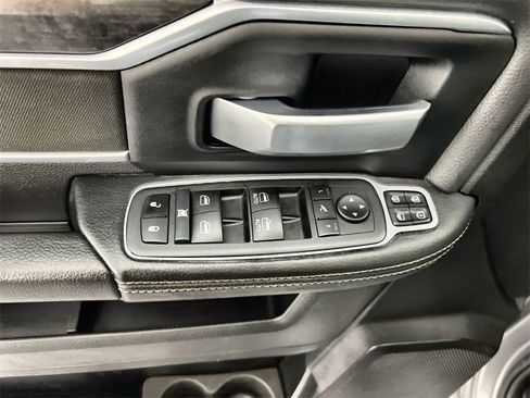 Used 2024 RAM 2500 Big Horn image 15