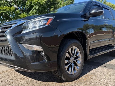 Used 2015 Lexus GX 460 Luxury AWD/4WD image 3
