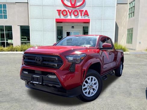 Used 2025 Toyota Tacoma SR5 RWD image 5