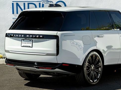 Certified 2024 Land Rover Range Rover Autobiography AWD/4WD image 7