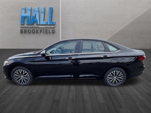 Used 2019 Volkswagen Jetta SE FWD image 2