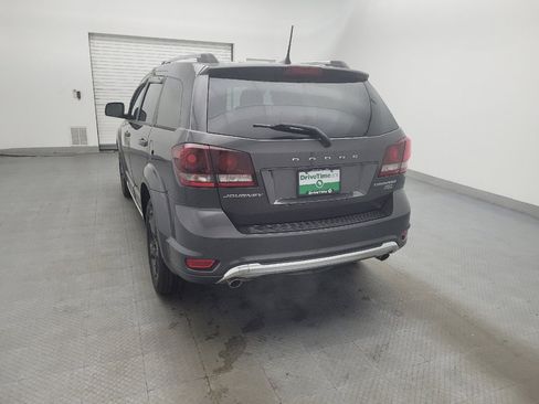 Used 2019 Dodge Journey Crossroad image 6
