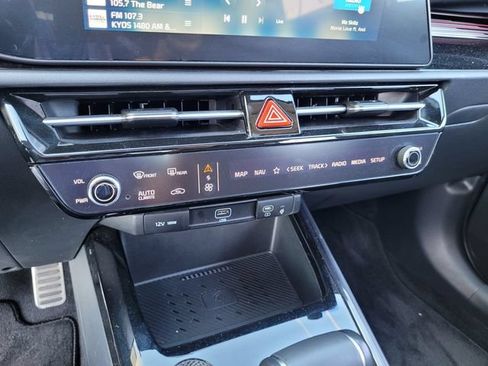 Certified 2025 Kia Niro EX Touring FWD image 21