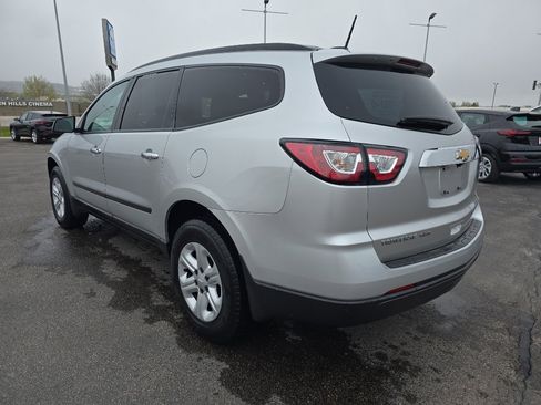 Used 2017 Chevrolet Traverse LS AWD/4WD image 2