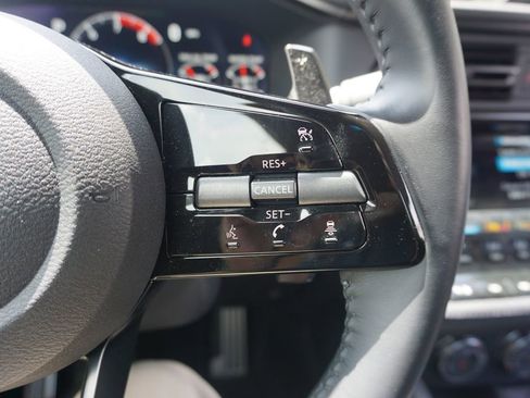 Used 2024 Nissan Z Performance w/ Floor Mat Package RWD image 8