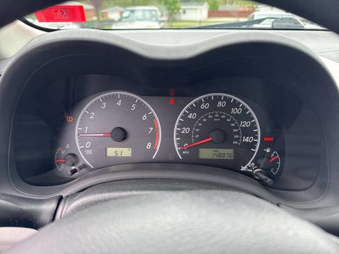 Used 2013 Toyota Corolla L FWD image 11