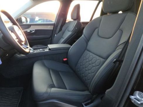 Used 2026 Volvo XC90 B6 Plus AWD/4WD image 4