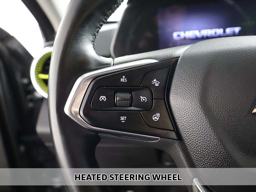Used 2024 Chevrolet Trax LT w/ LT Convenience Package FWD image 5