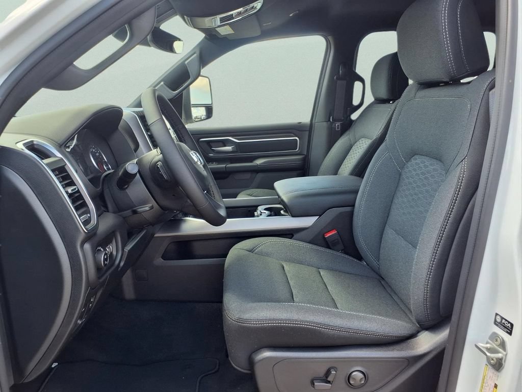 New 2026 RAM 1500 Big Horn AWD/4WD image 17
