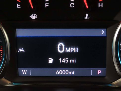 Used 2023 Chevrolet Traverse LT image 11