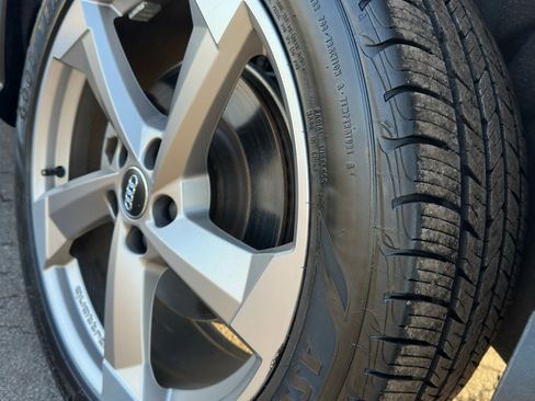 Used 2020 Audi Q5 2.0T Titanium Premium Plus w/ Premium Plus Package image 9