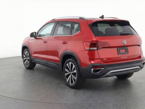 Used 2022 Volkswagen Taos SE image 14