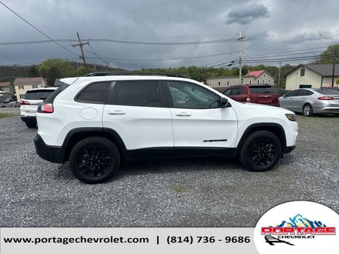 Used 2023 Jeep Cherokee Altitude Lux AWD/4WD image 7