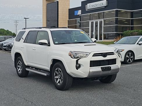 Used 2023 Toyota 4Runner TRD Off-Road Premium w/ Off Road Premium Plus Package AWD/4WD image 1