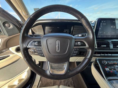 Used 2020 Lincoln Navigator L Black Label w/ Cargo Convenience Package image 17