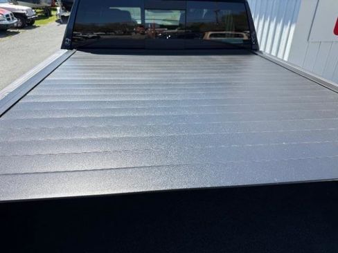 Used 2023 Chevrolet Silverado 1500 High Country w/ High Country Premium Package image 18