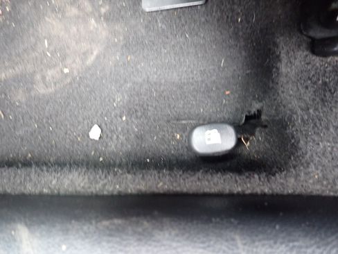 Used 2016 Hyundai Veloster image 25