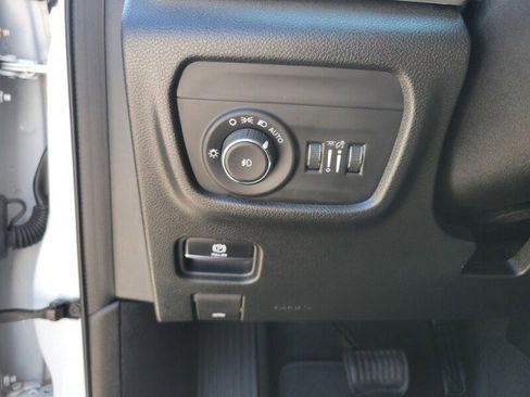 Used 2021 Jeep Grand Cherokee L Limited image 21