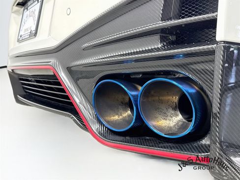 Used 2021 Nissan GT-R NISMO AWD/4WD image 48