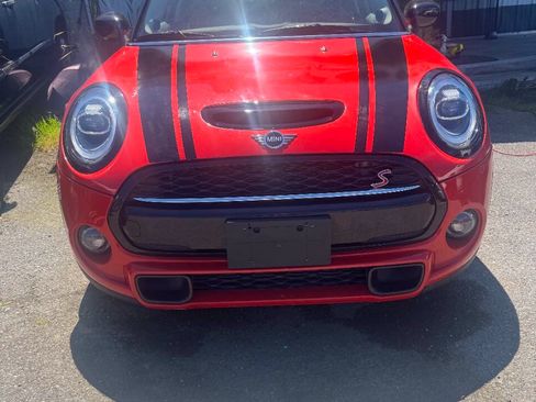 Used 2020 MINI Cooper S FWD image 1