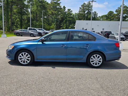 Used 2015 Volkswagen Jetta SE FWD image 6