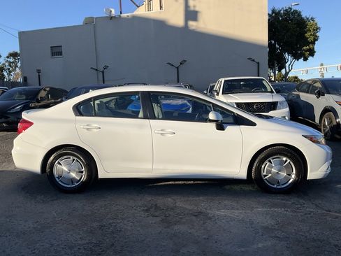 Used 2012 Honda Civic HF image 3