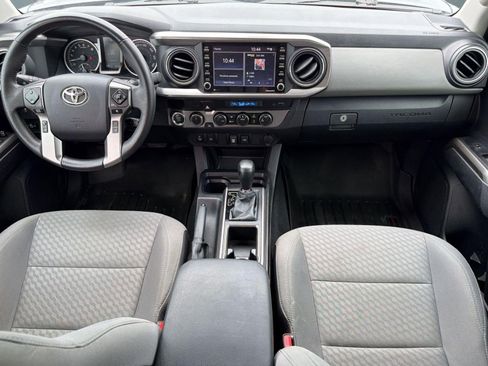 Used 2023 Toyota Tacoma SR5 w/ Technology Package AWD/4WD image 15