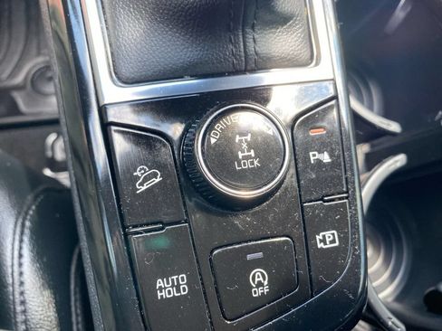 Used 2025 Kia Sportage X-Line w/ Premium Package AWD/4WD image 40