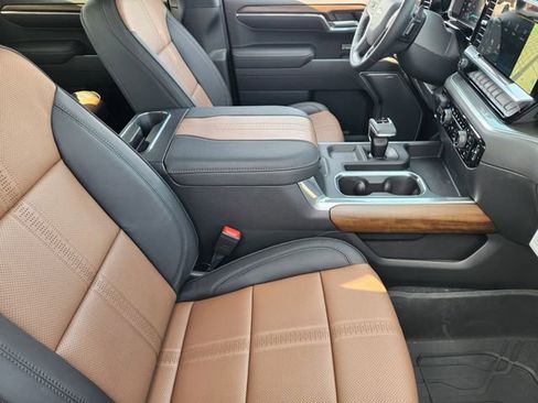 New 2026 Chevrolet Silverado 1500 High Country w/ High Country Premium Package image 10