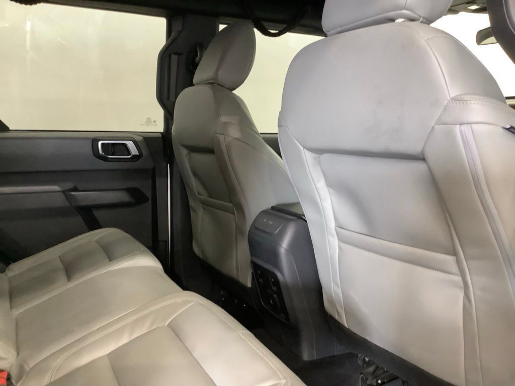 Used 2022 Ford Bronco 4-Door AWD/4WD image 31