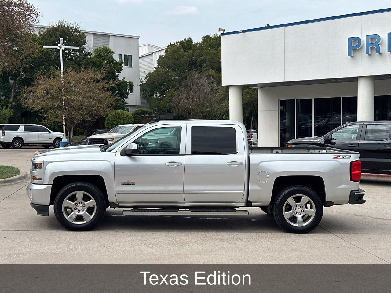 Used 2018 Chevrolet Silverado 1500 LT w/ Texas Edition AWD/4WD image 3