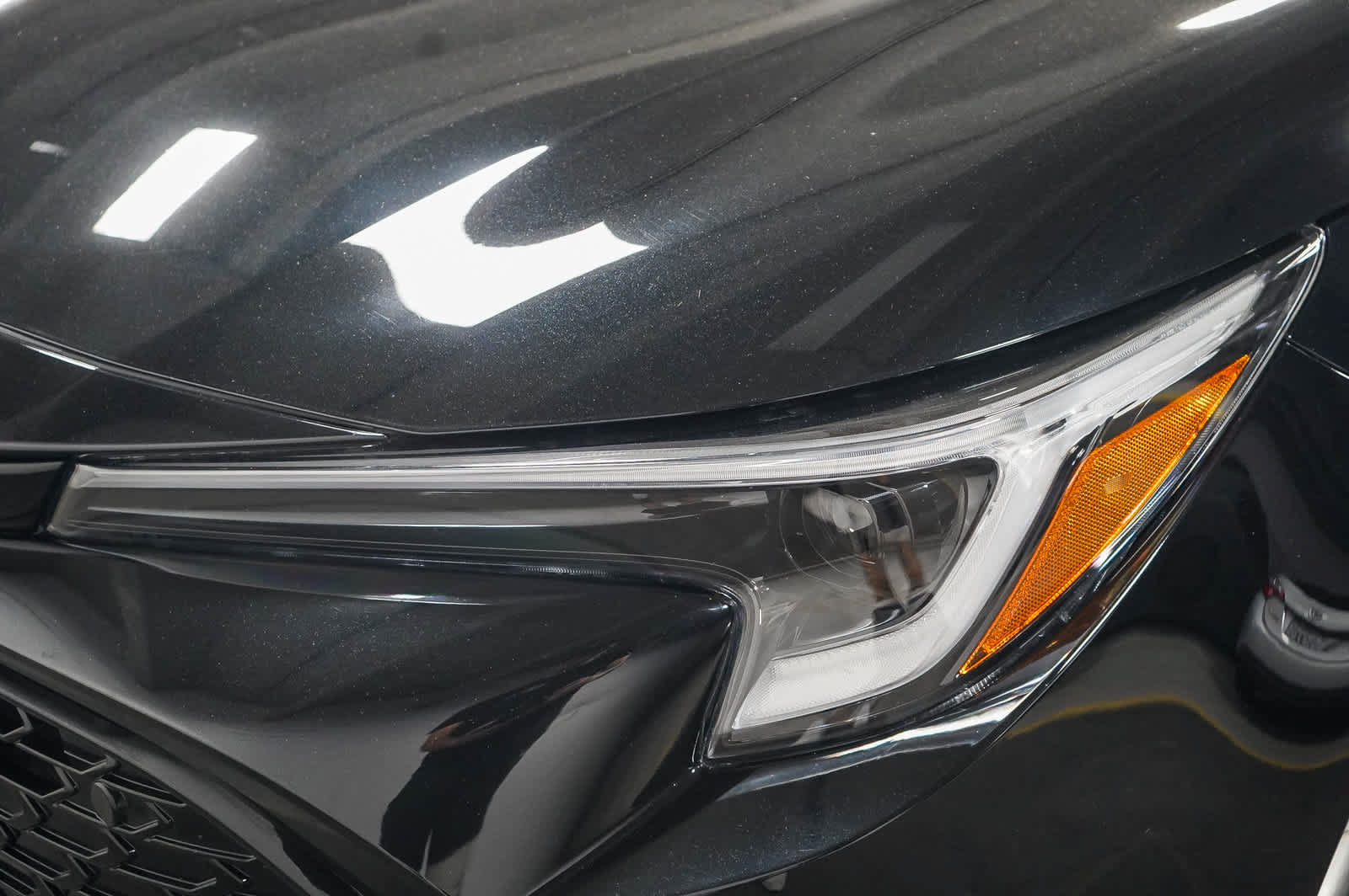 Certified 2023 Toyota Corolla SE w/ SE Premium Package FWD image 11