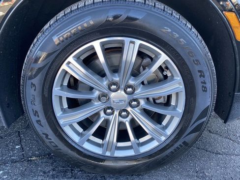 Used 2017 Cadillac XT5 Luxury w/ Driver Awareness Package image 14