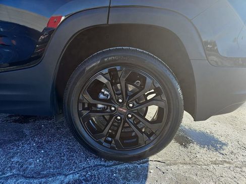 Used 2022 GMC Terrain SLE w/ Driver Convenience Package image 32