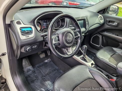 Used 2021 Jeep Compass Latitude FWD image 8