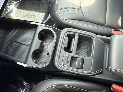 Used 2025 Ford Mustang Mach-E Premium AWD/4WD image 20