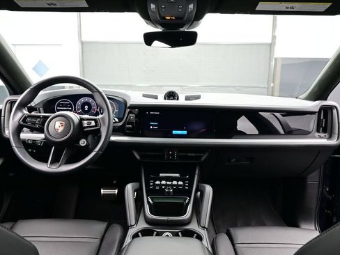 New 2025 Porsche Cayenne S AWD/4WD image 21